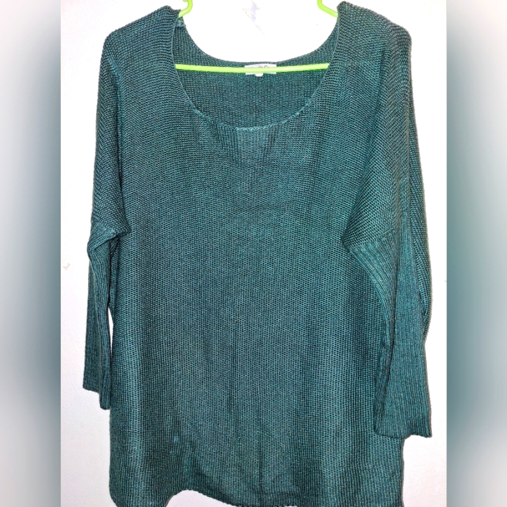 GREEN TUNIC SWEATER! CUTE SLEEVES!!